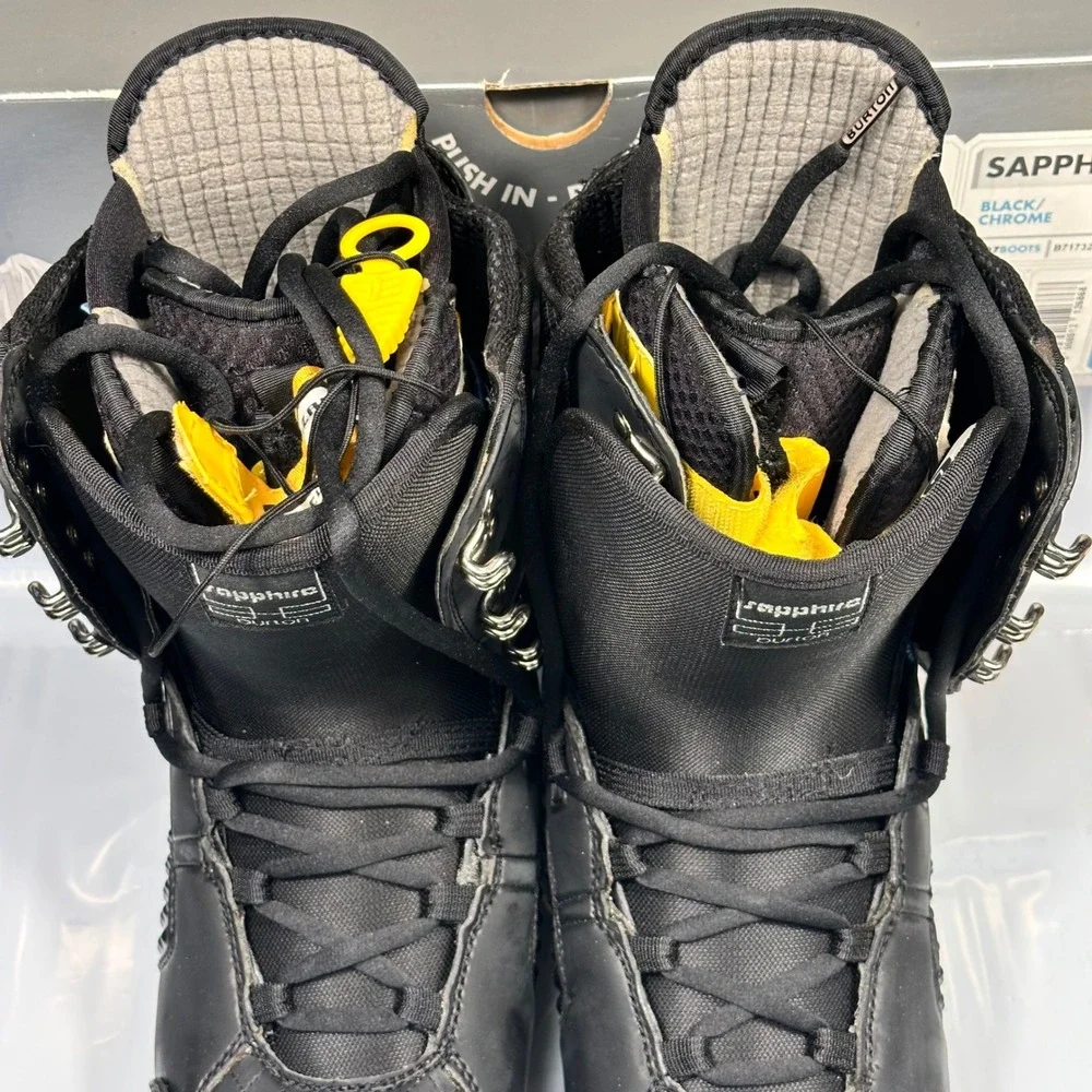 Burton Sapphire Snowboard Boots Womens 8 Black Chrome‎ Studded Excellent in Box